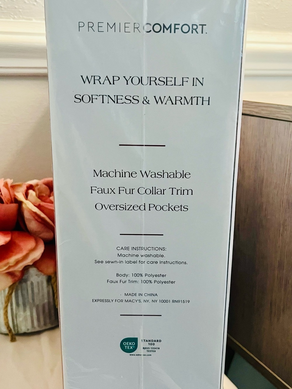 PREMIER COMFORT NWT Cozy Plush Body Wrap with Pockets. One Size 50” x 70” - Picture 4 of 5